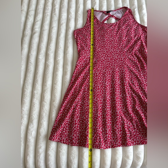 Floral Flowy Red Sleeveless Summer Dress - Picture 5 of 7